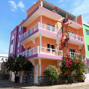 Casa Celeste ゲストハウス ポンタ・ド・ソル